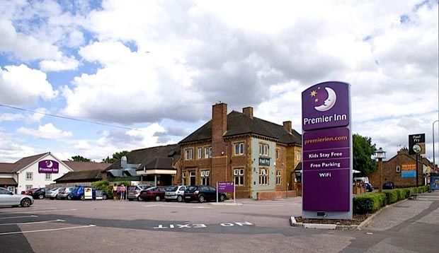 Premier Inn Peterborough North Exterior foto